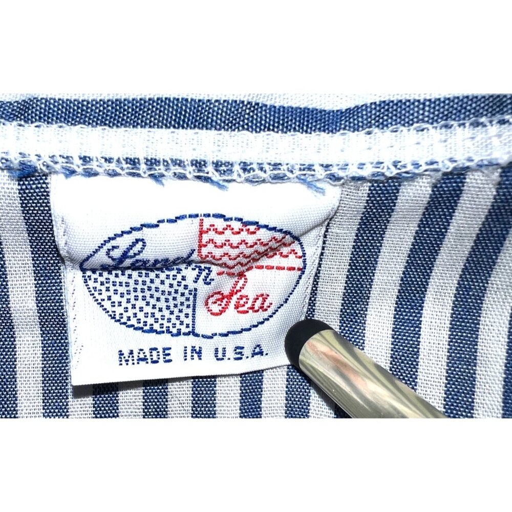 Land & Sea Striped Blue & White Button-Up Short Sleeve Collared Shirt size 16 - Picture 2 of 2